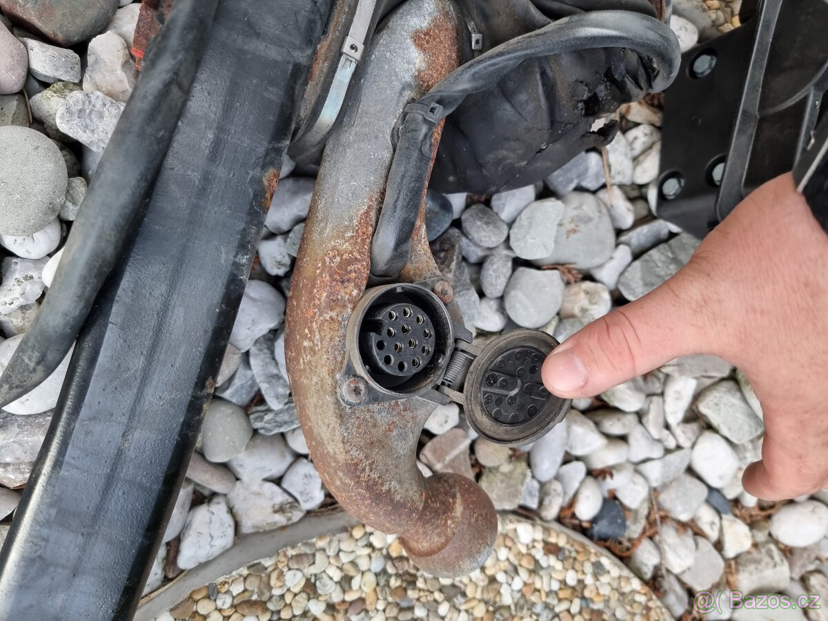 Tažné zařízení Mercedes E s211 originál - 5