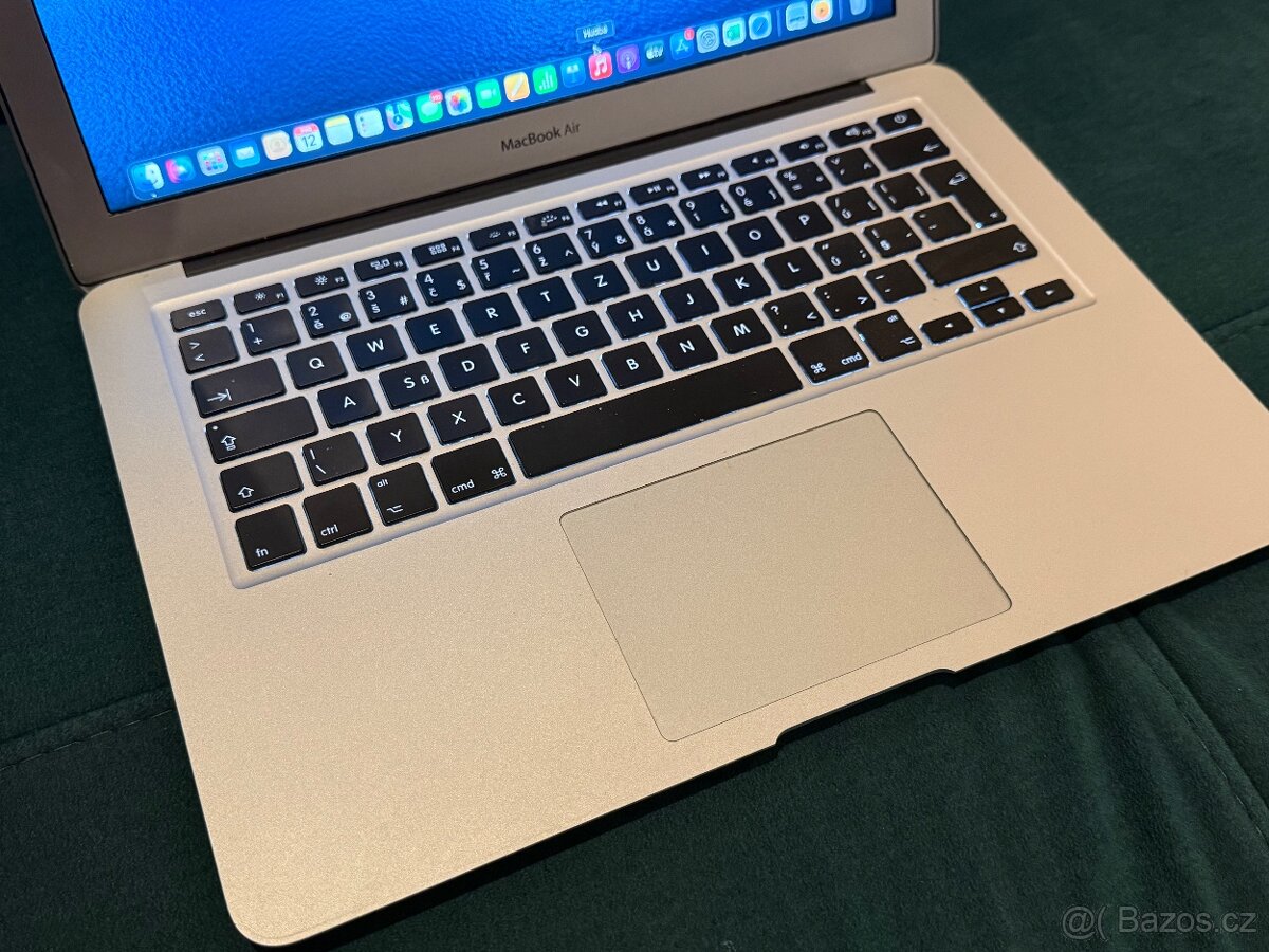 MacBook Air 13 2017 - 5