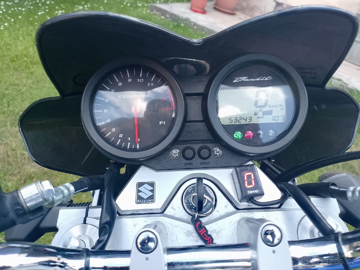 Suzuki Bandit 650 - 5