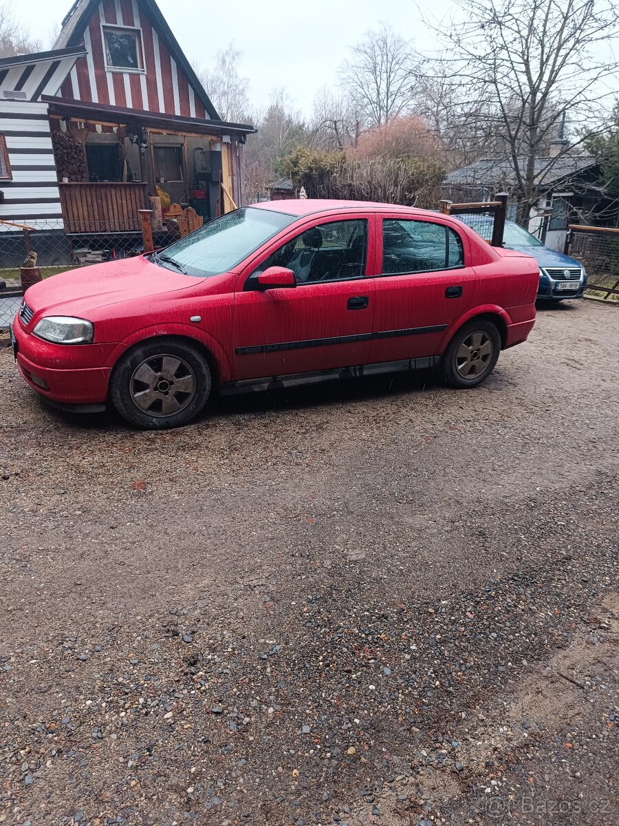 Prodej auta Opel Astra - 5
