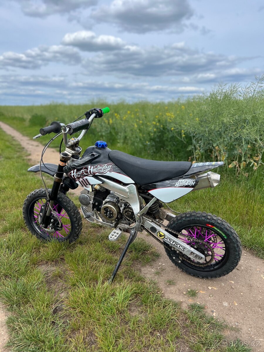 Pitbike 125 hliníkový rám kola 12/14