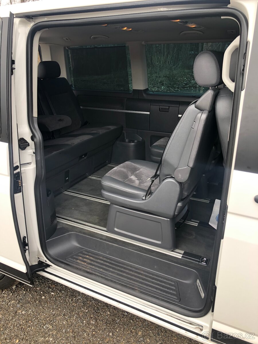 Pronájem VW Multivan - dodávka/minibus - 5