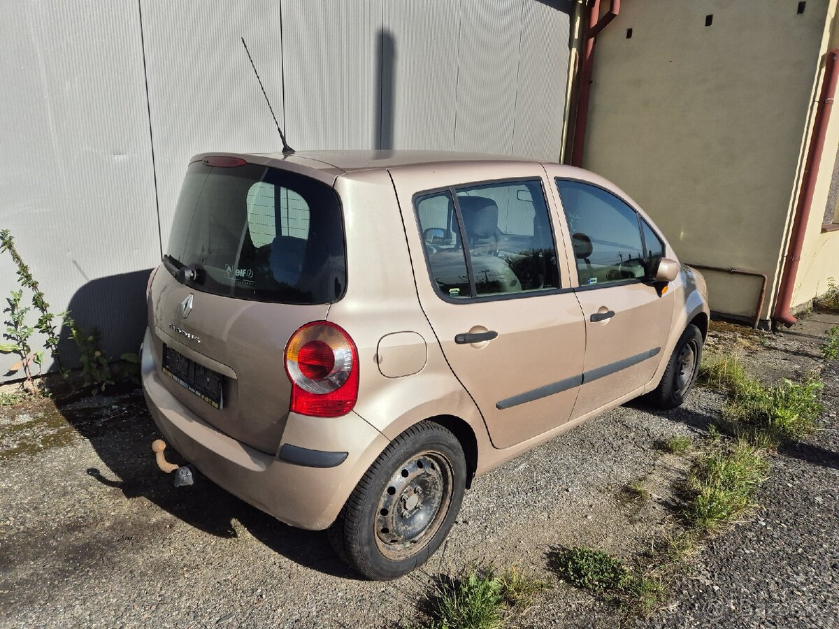 Prodám náhradní díly Renault Modus 1.5 dci r.v.2008. - 5