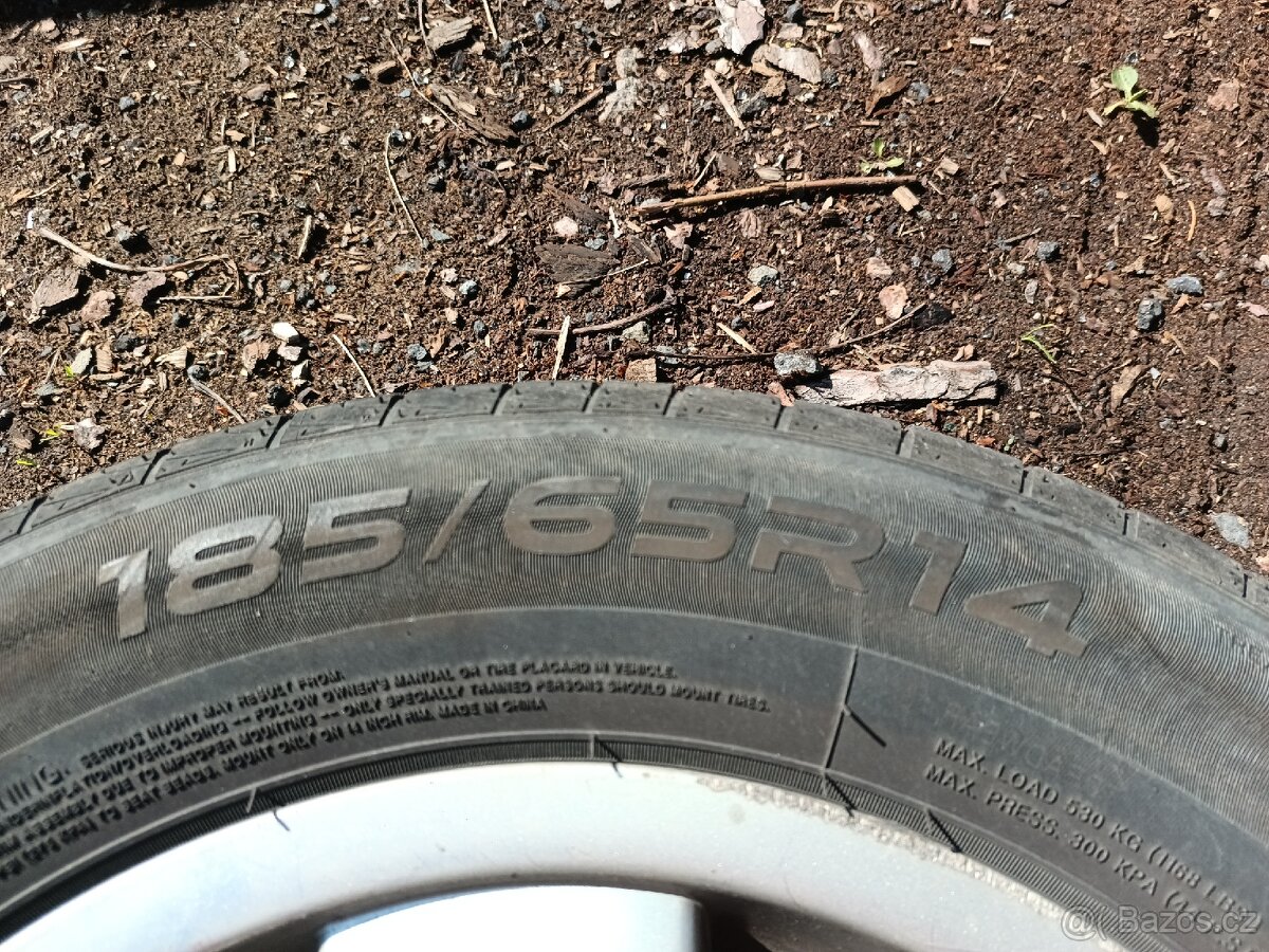 Litá kola s letními pneu 185/65 R14 - 5