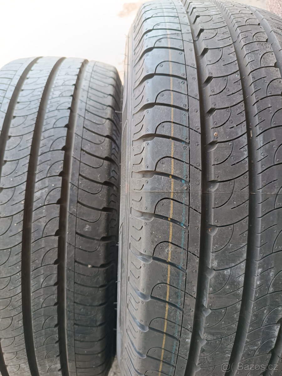 VW T5 T6 - disky 6,5x16 et51 + letní 215/65/16C - 5