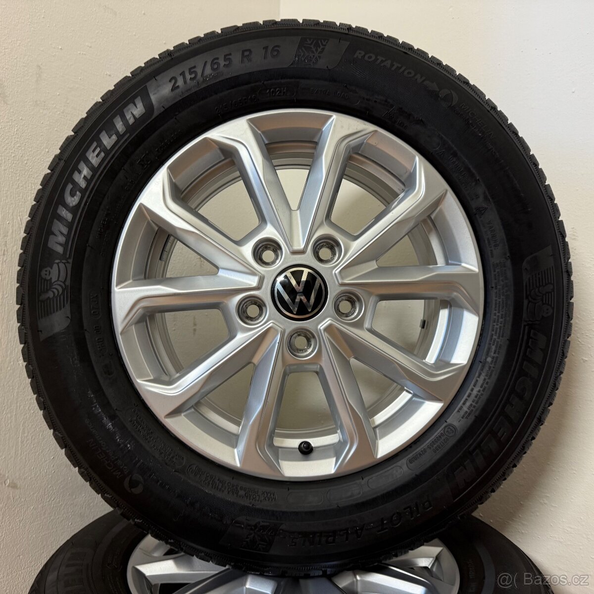 VW T7 MULTIVAN 5x120 R16 ET60+ZIMNÍ 215/65R16 6,5m - 5