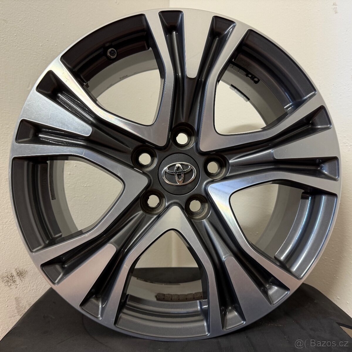 TOYOTA RAV-4 5x114,3 R17 ET39 7.0Jx17 60,1mm - 5