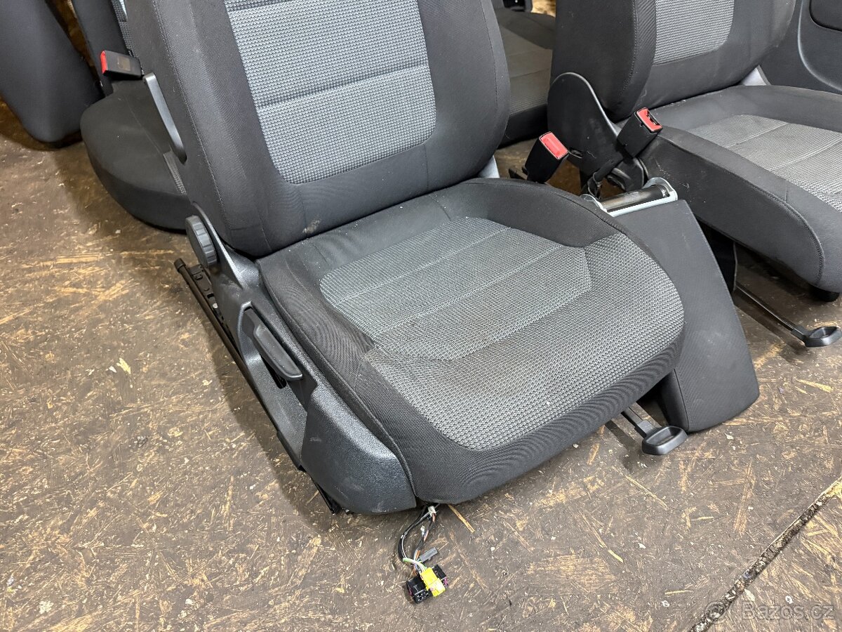 KOMPLETNÍ LÁTKOVÝ INTERIÉR VW PASSAT B7 KOMBI - 5