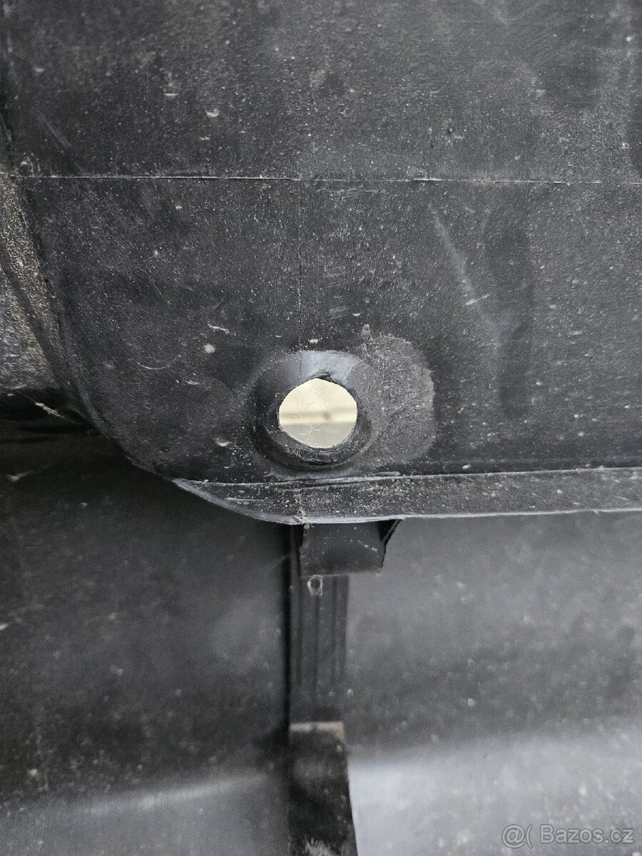 Nárazník MX-5 NB ČERNÁ - 5