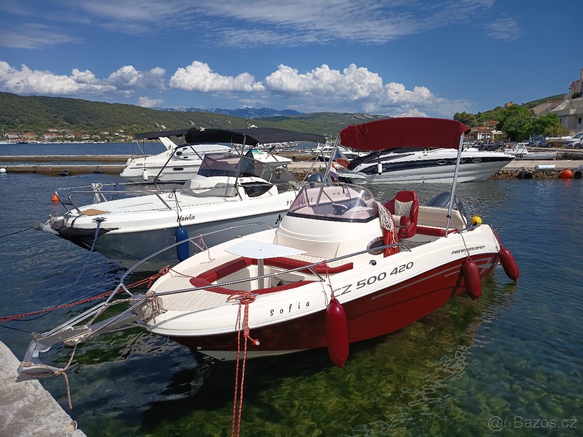 Loď / člun s kajutou - 5