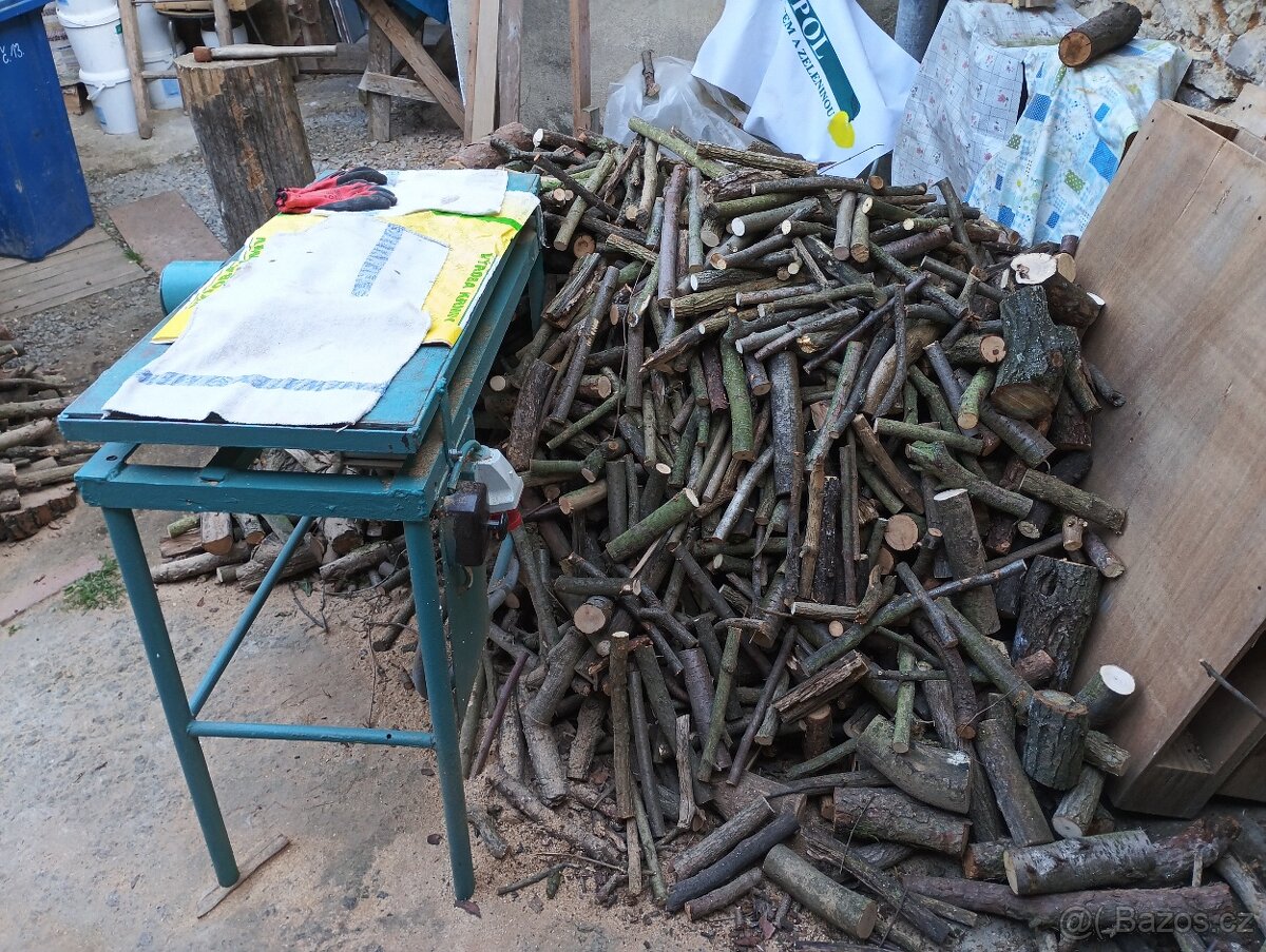 hledám staré palety a střešní latě na otop - 5