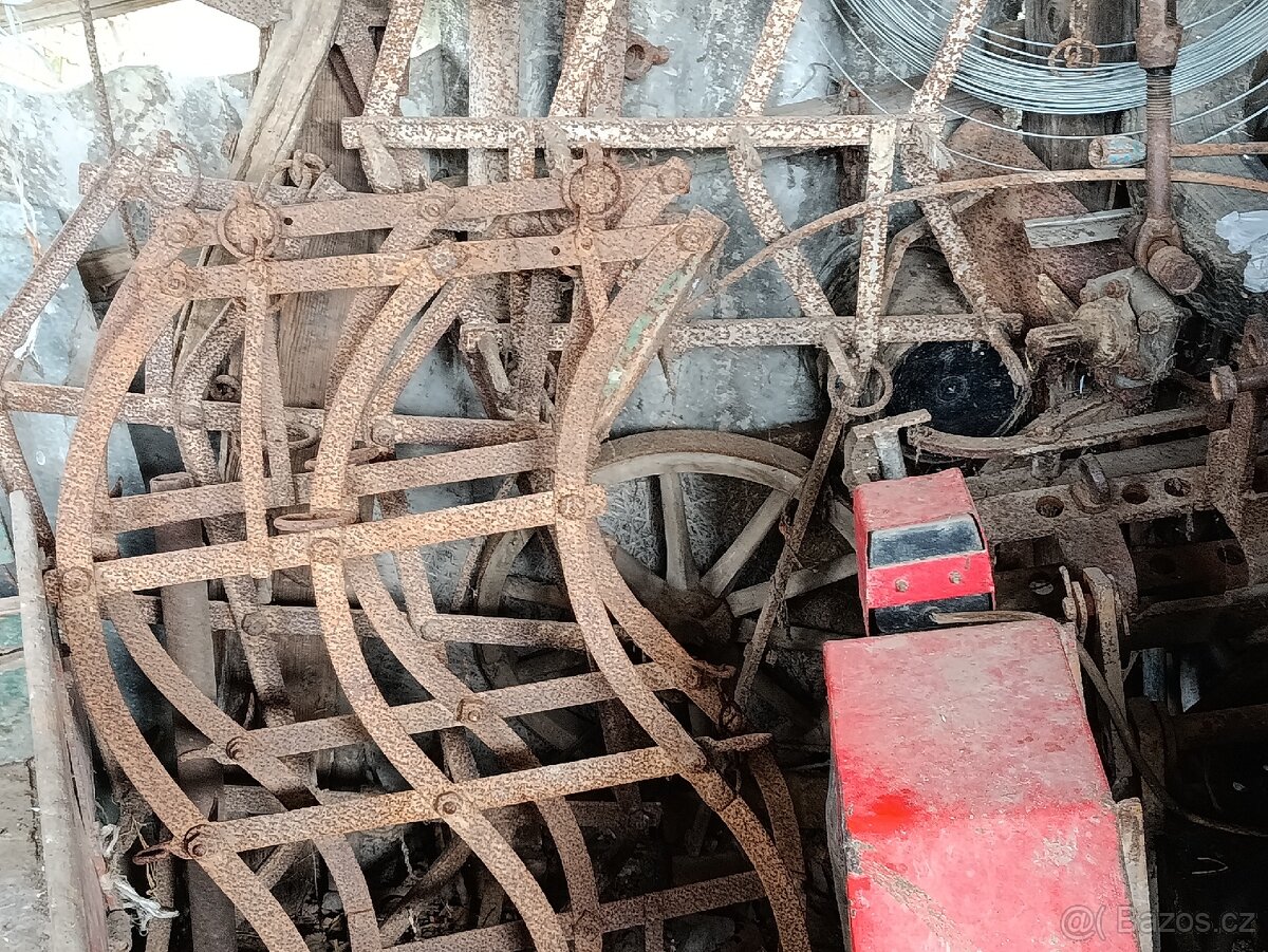 Prodám malotraktor 4 x 4, motor TK - 5