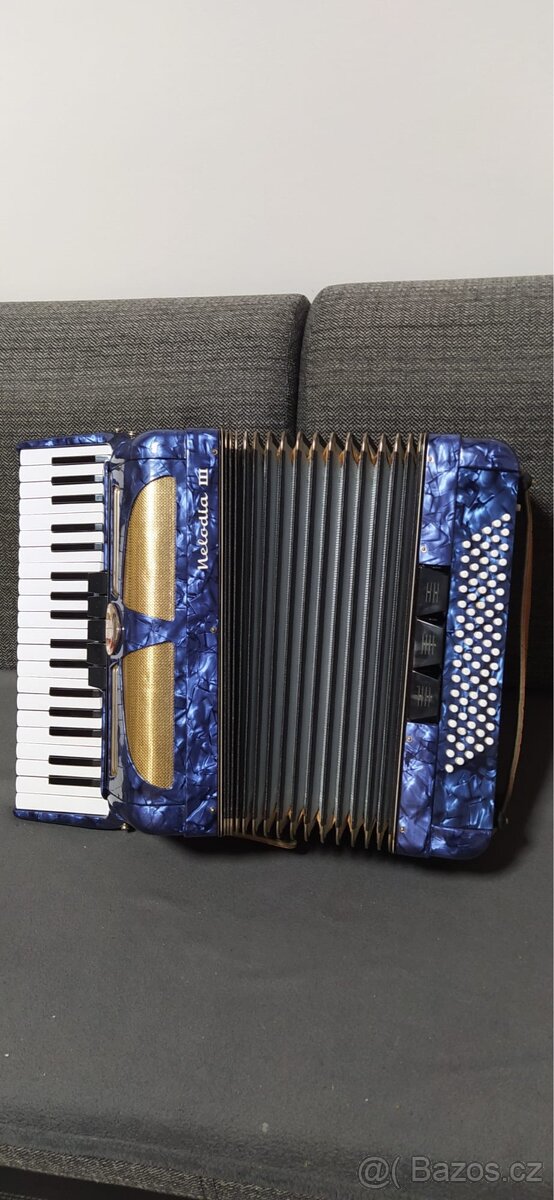 Akordeon Lignatone Melodia III - 5