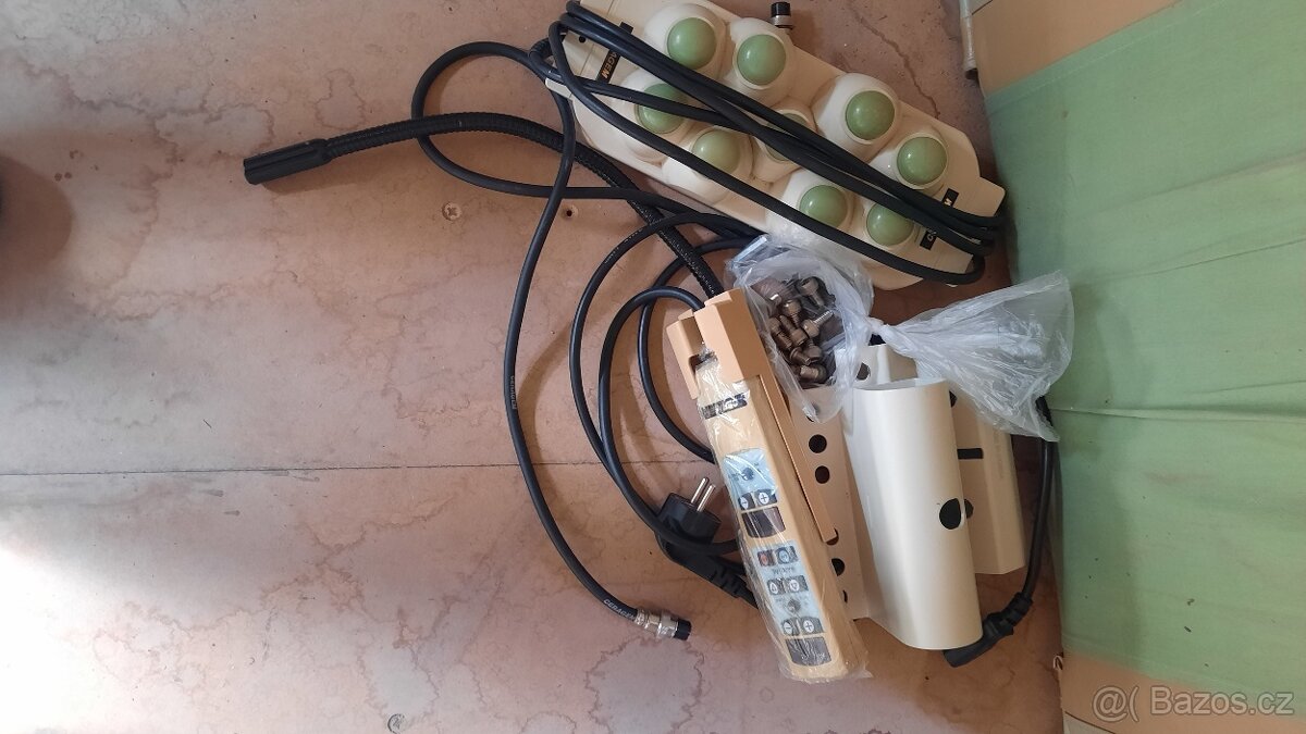 Masážní lehátko CERAGEM - 5