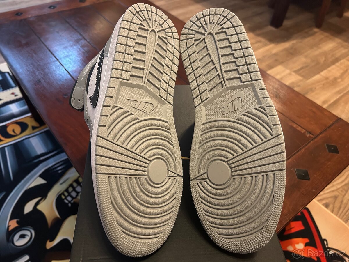 Air Jordán 1mid - 5