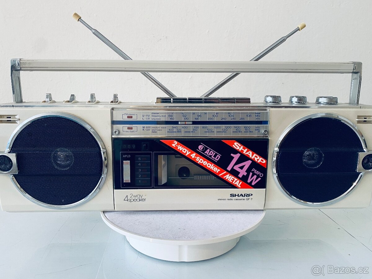 Radiomagnetofon Sharp GF-7, rok 1984 - 5