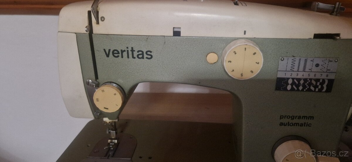 Skříňový šicí stroje Veritas - 5
