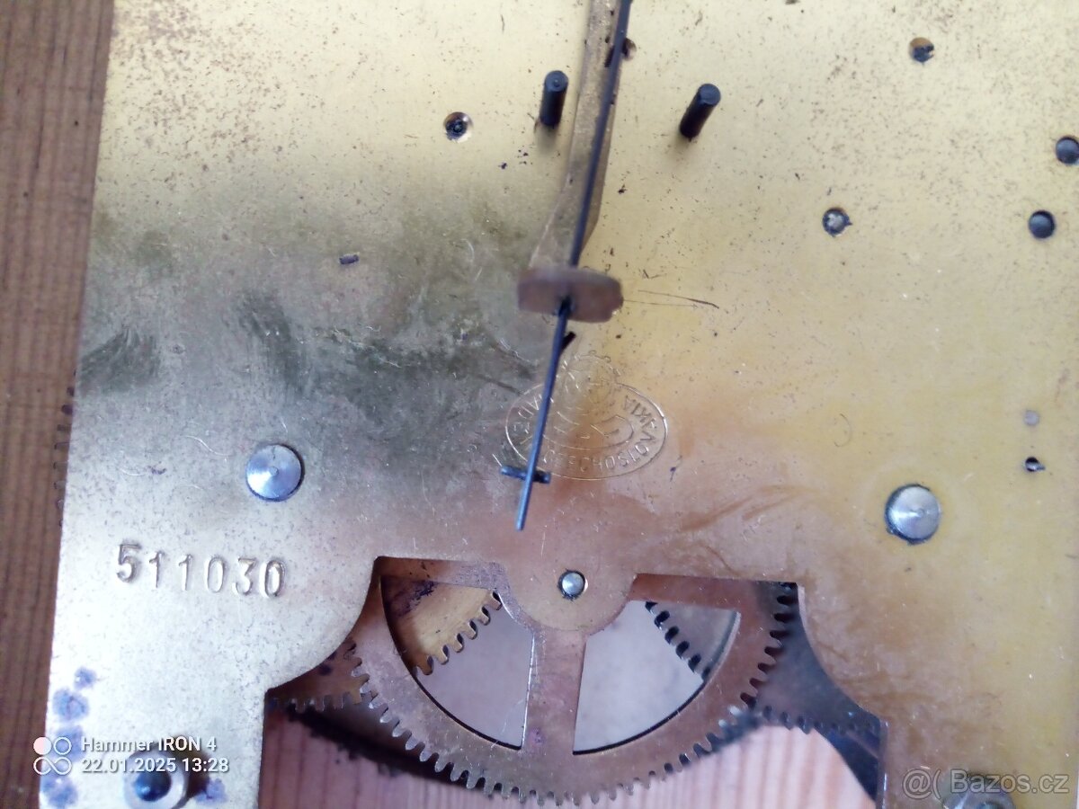 Retro hodiny na součástky - 5