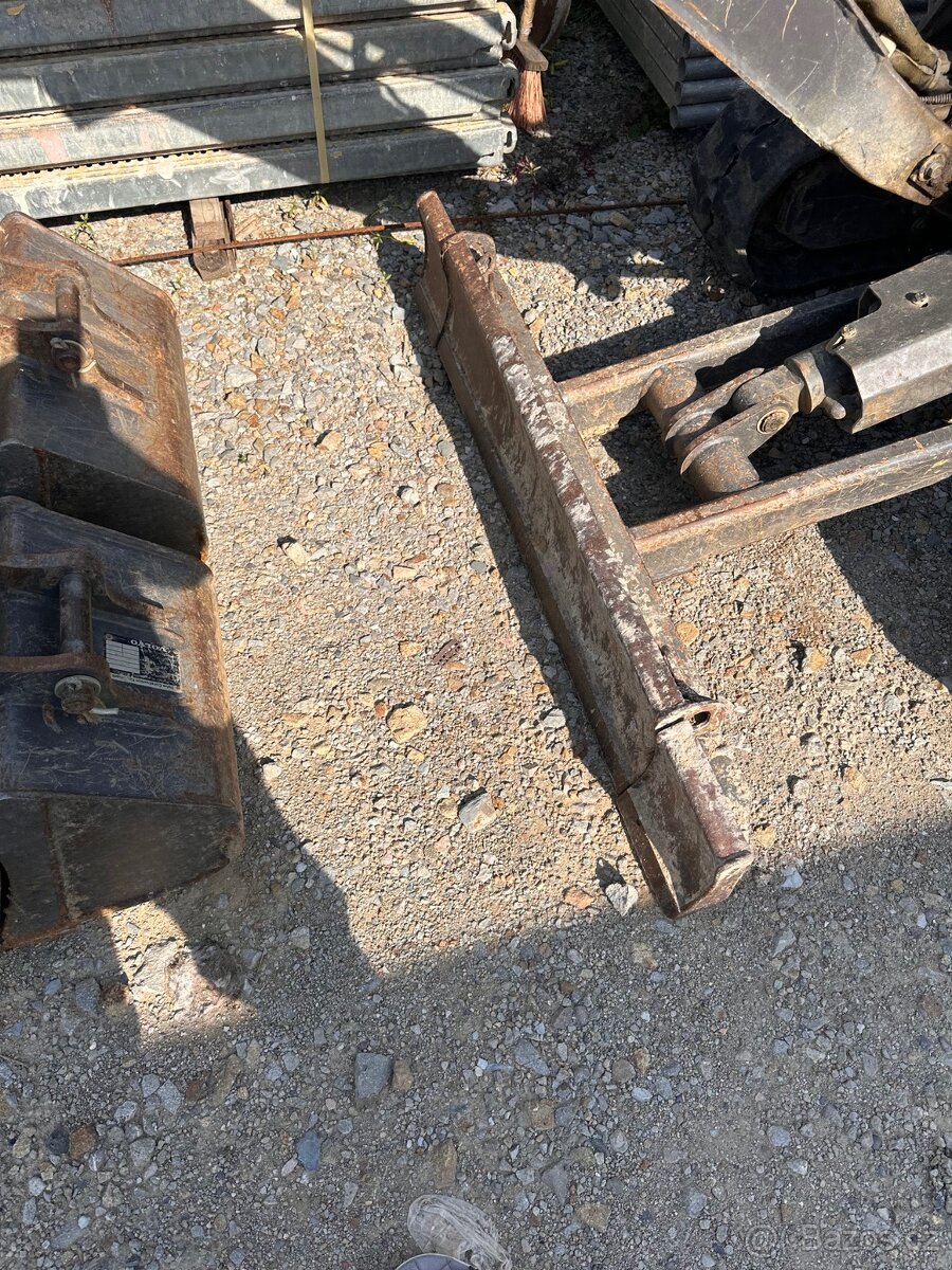 Prodám otočný bagr VOLVO EC18D - 5