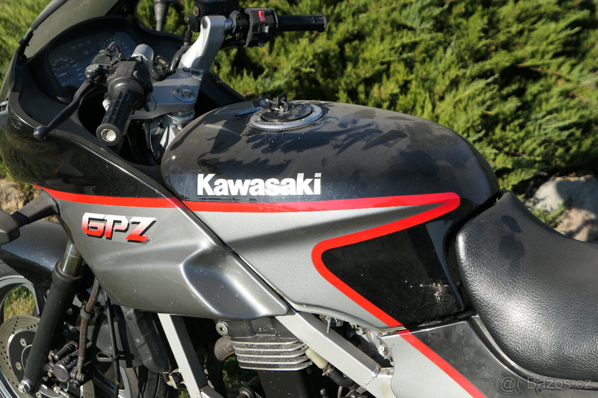 Kawasaki GPZ 500 S - 5