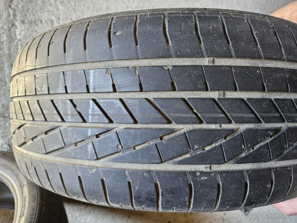 Letní pneu 255/45R20 Good Year - 5