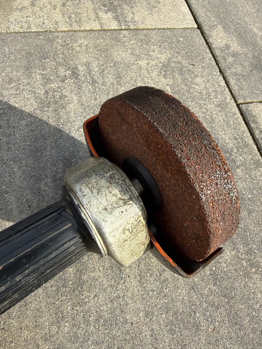 Bruska ruční kotoučová - 5