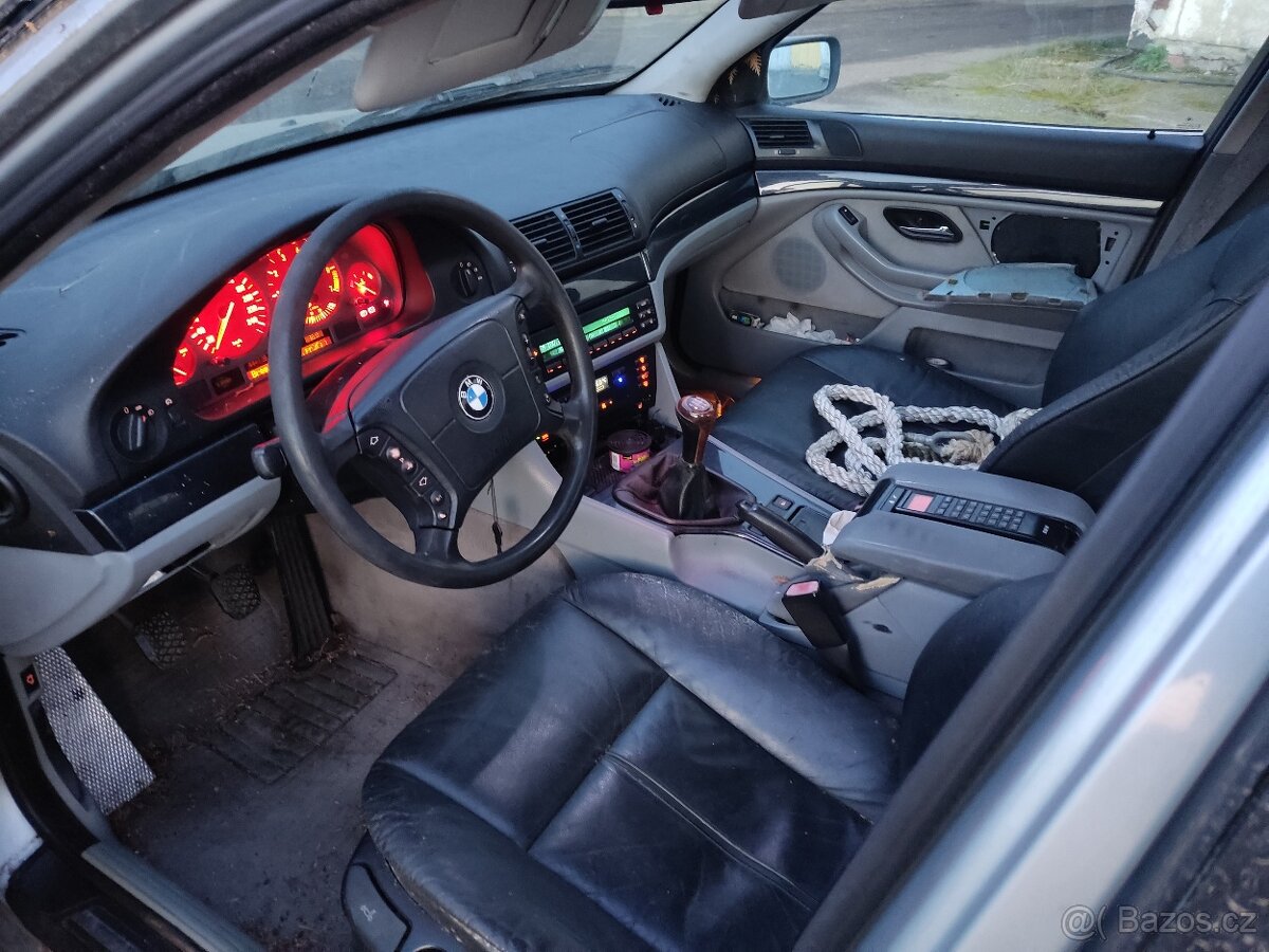 BMW E39 523i veškeré díly - 5
