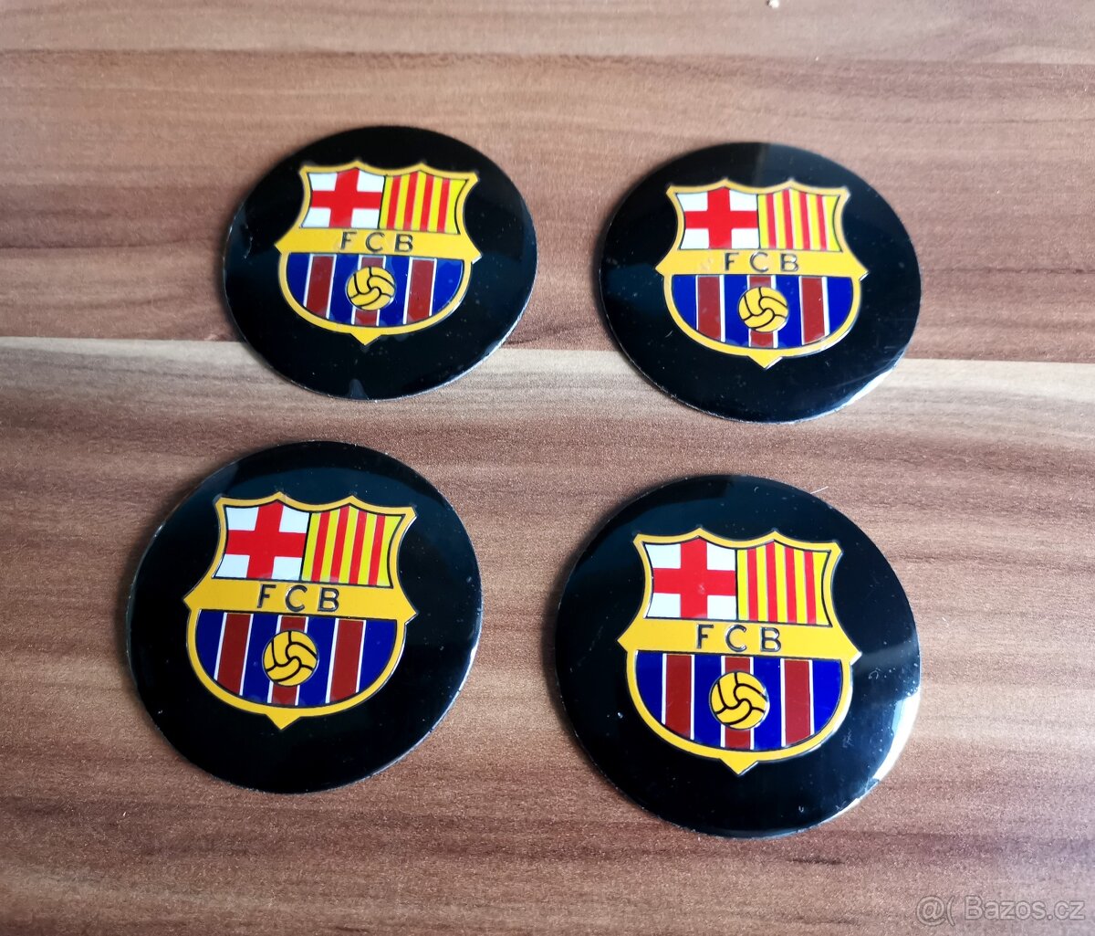 Středové samonalepovaci pokovené loga 56mm - 5