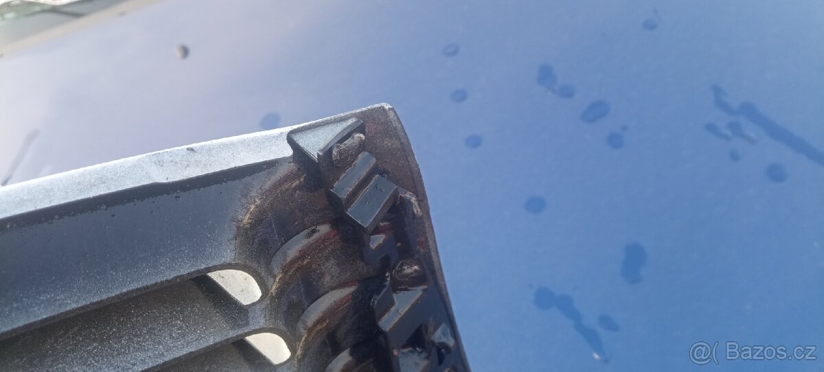 PT Cruiser - Maska - 5