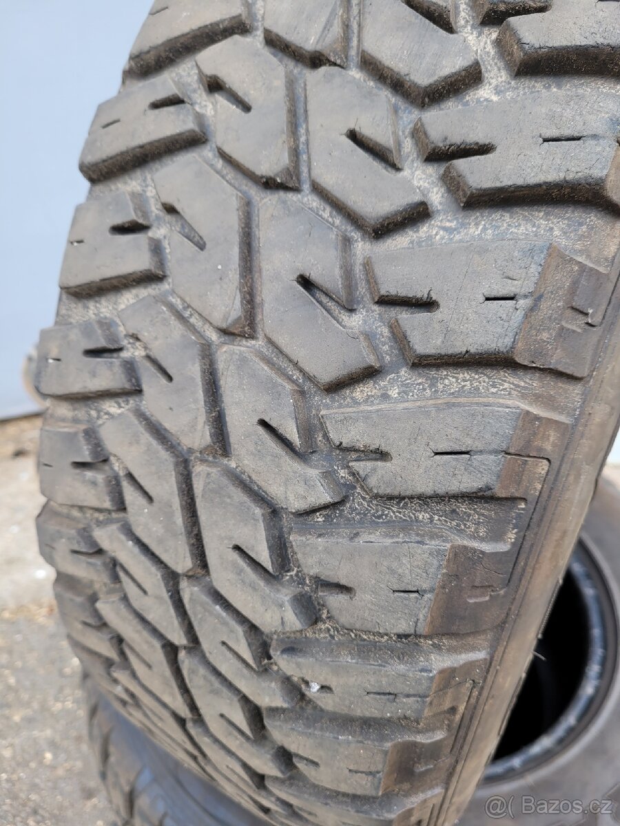 Pneumatiky 235/70 R16 Good Year Wrangler