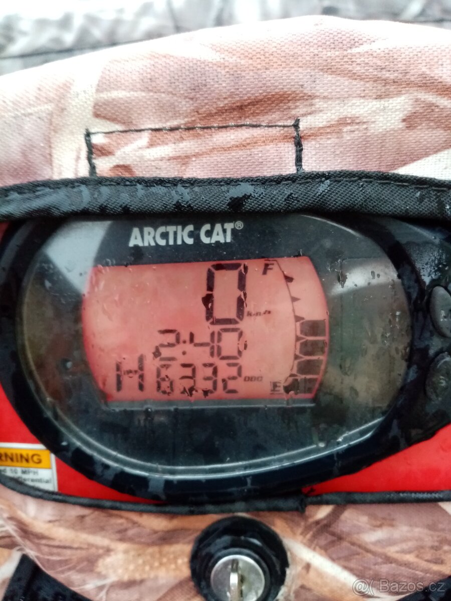 Artic Cat 700 TRV od prvního majitelenová STK