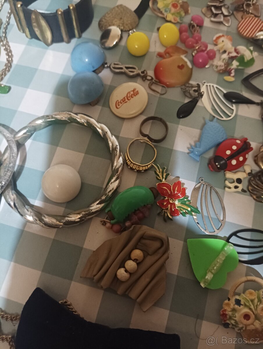 Retro bižuterie - 5