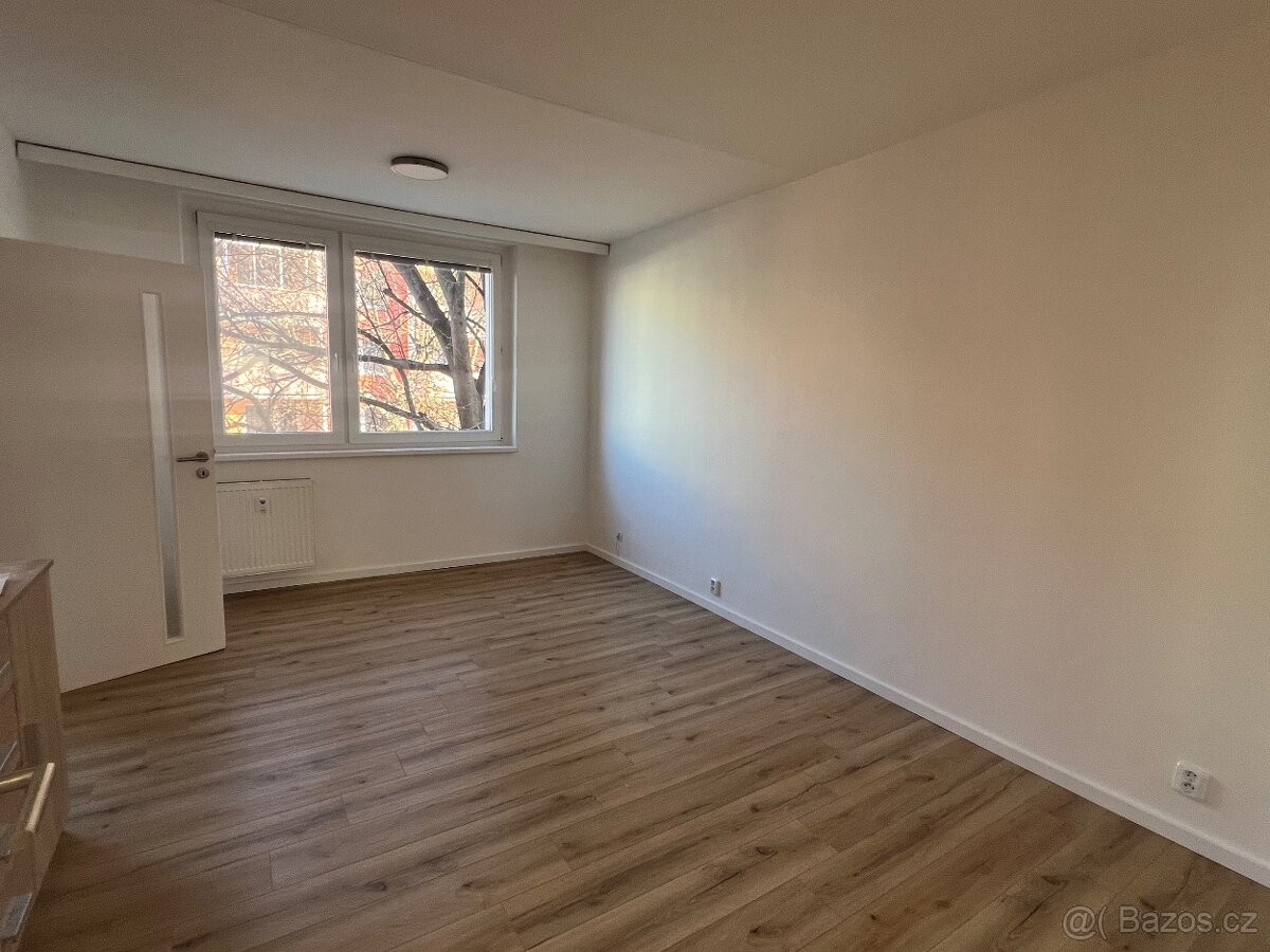 Pronájem bytu 2+1 v Brně-Chrlicích - 5