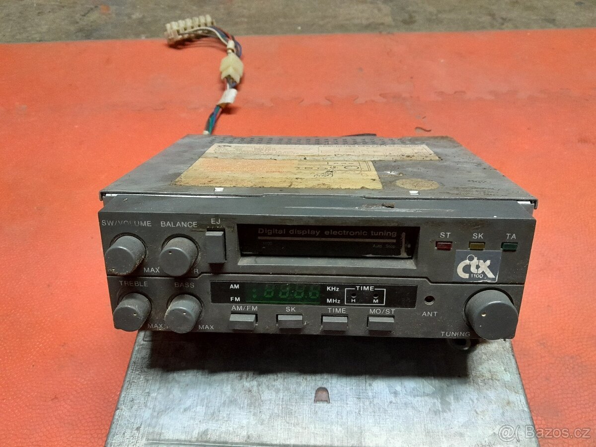 Stará autoradia + díly škoda 120 - 5