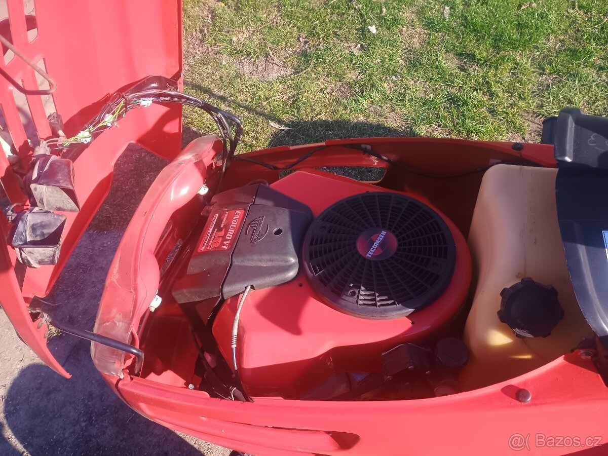 Zahradní traktor dvouvalec - 5