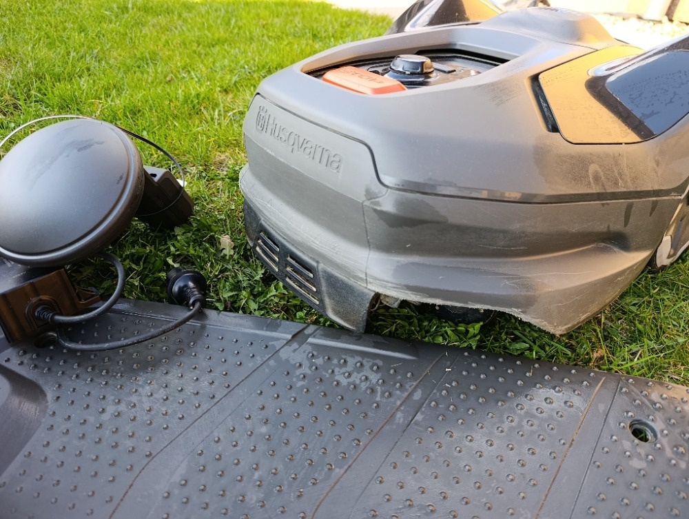 Robotická sekačká Husqvarna Automover 405XE NERA, v záruce - 5