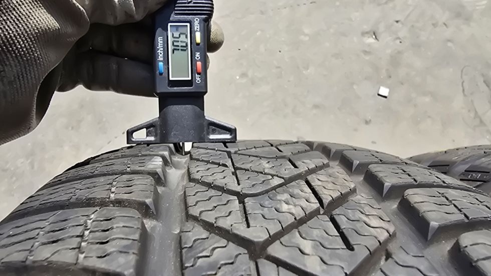 Zimní pneu 225/55/17 Pirelli - 5