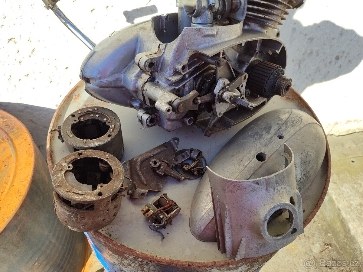 Motor Jawa 250 S553 Libeňák - 5