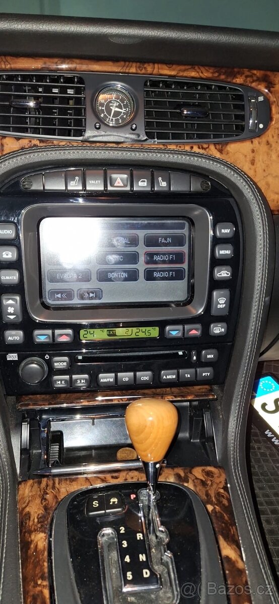 Prodám Jaguar XJ V6 - 5