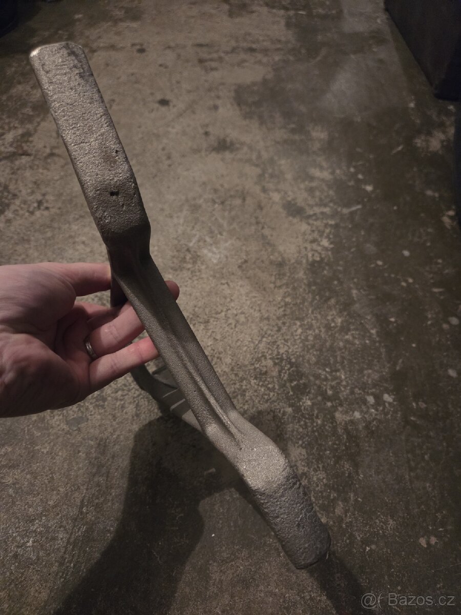 Stojan Jawa Pérák zbrojovka/komunista - 5