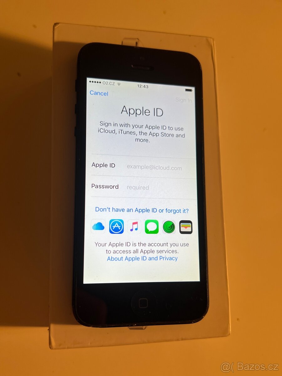 iPhone 5 16gb Černy v dobrem stavu - 5