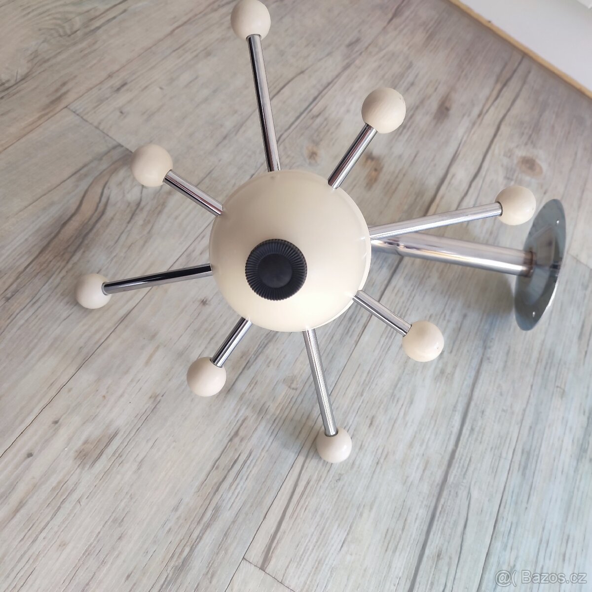 Designový věšák retro - 5