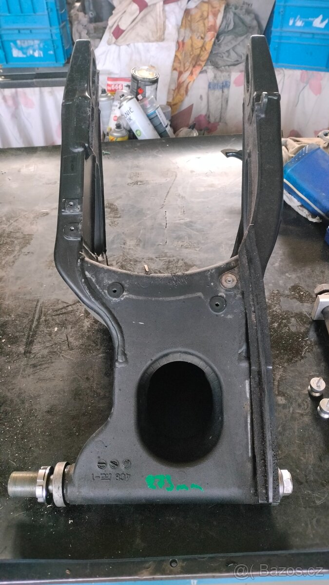 Kyvná vidlice (kyvka) R1 - 5