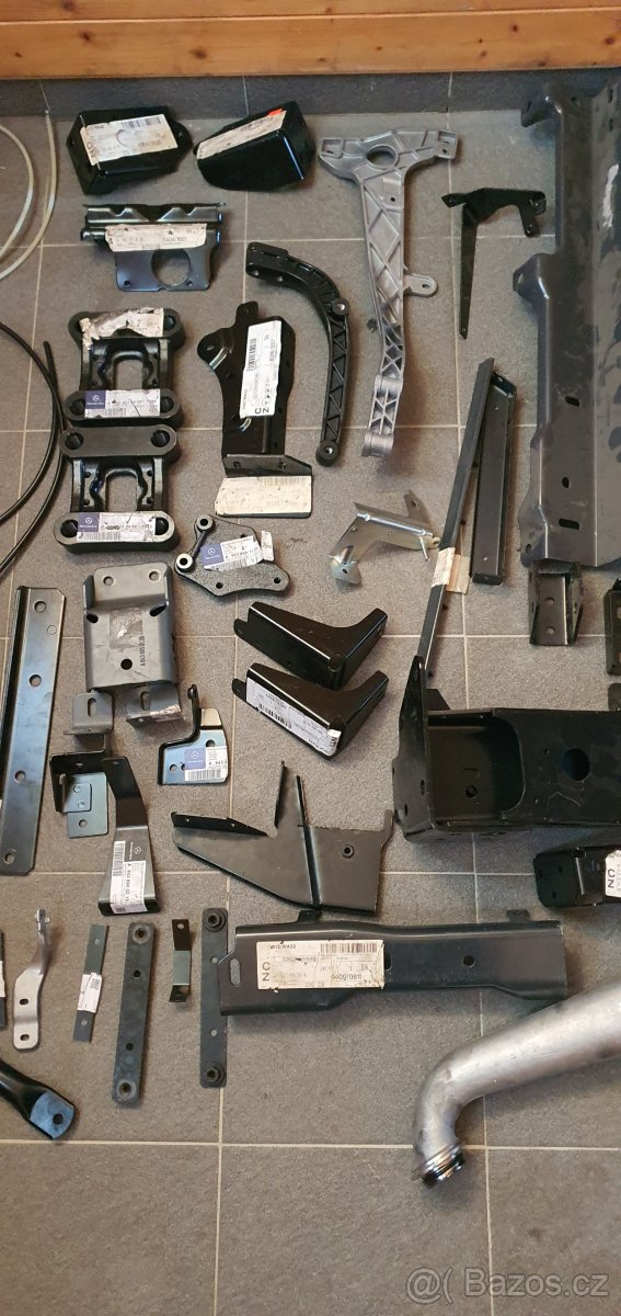 Originální držáky, konzole, hadice, sání apod Mercedes-Benz - 5