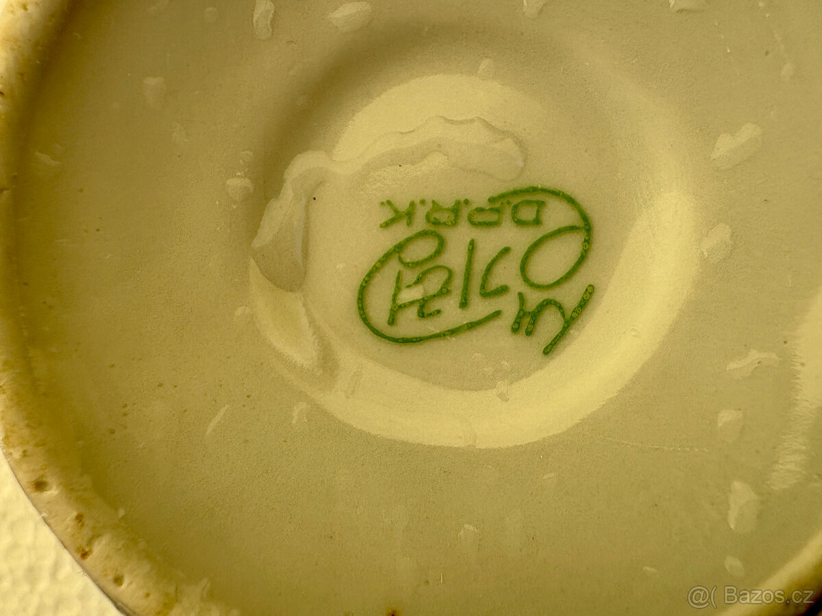 Malá porcelánová konvička - 5