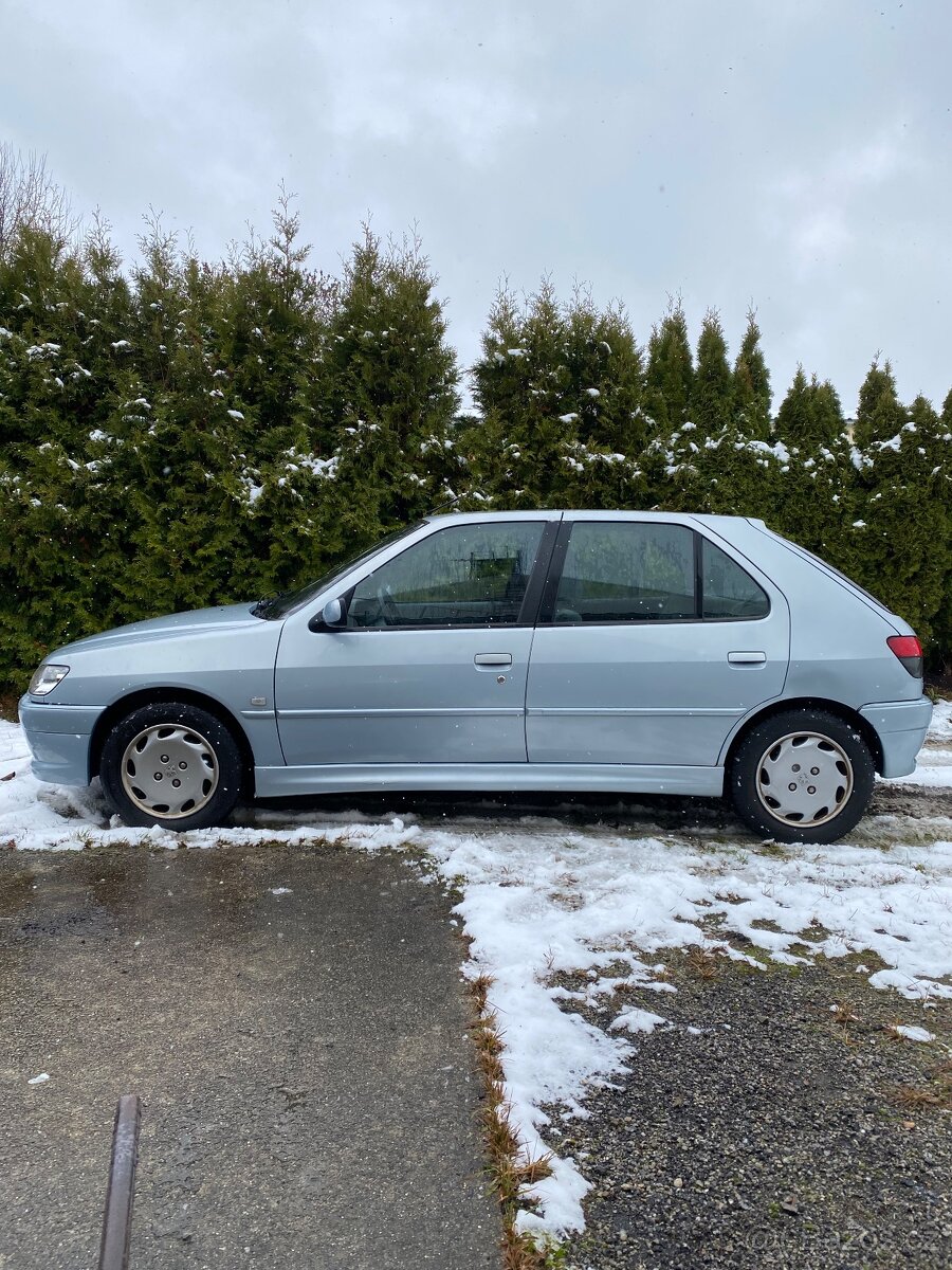 Peugeot 306 1.8i 81kw rok 2001 Euro3 v ČR jedna majitelka - 5