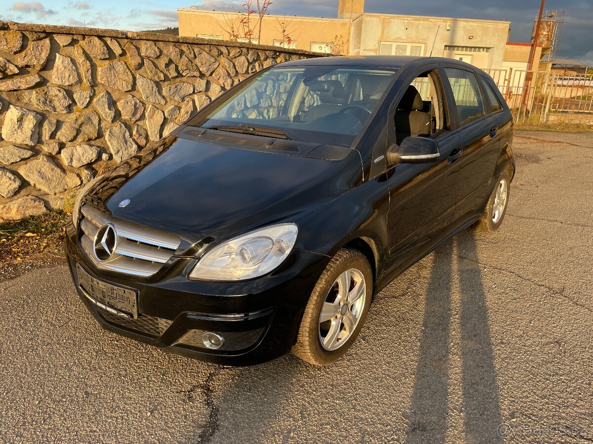 Mercedes-Benz w245 facelift B160 manuál - 5