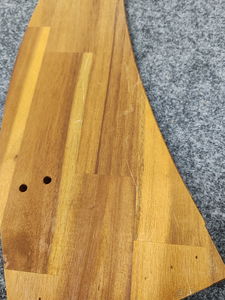 Saunové lehátko z akáciového dřeva - 5