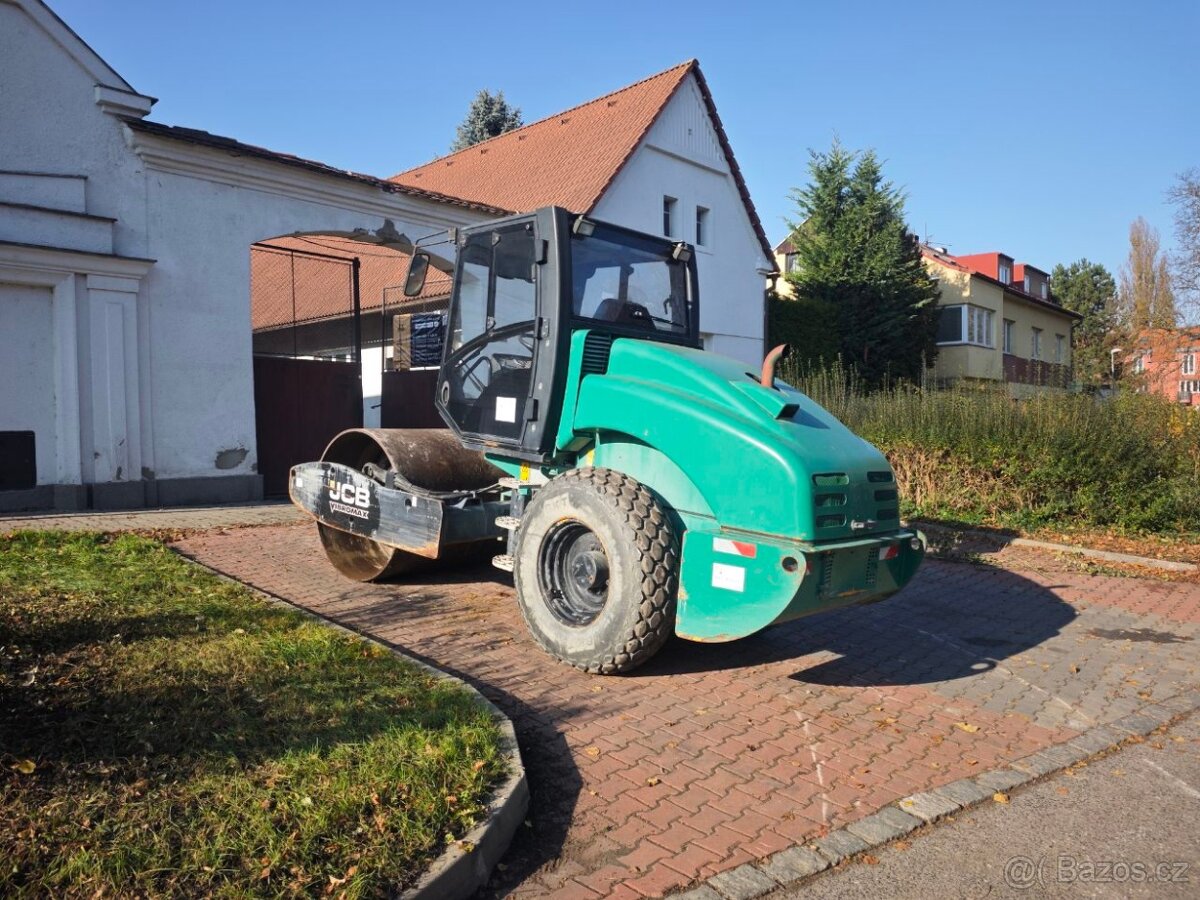 Tahačový válec - Válcový stroj JCB VM75 Vibromax - 5