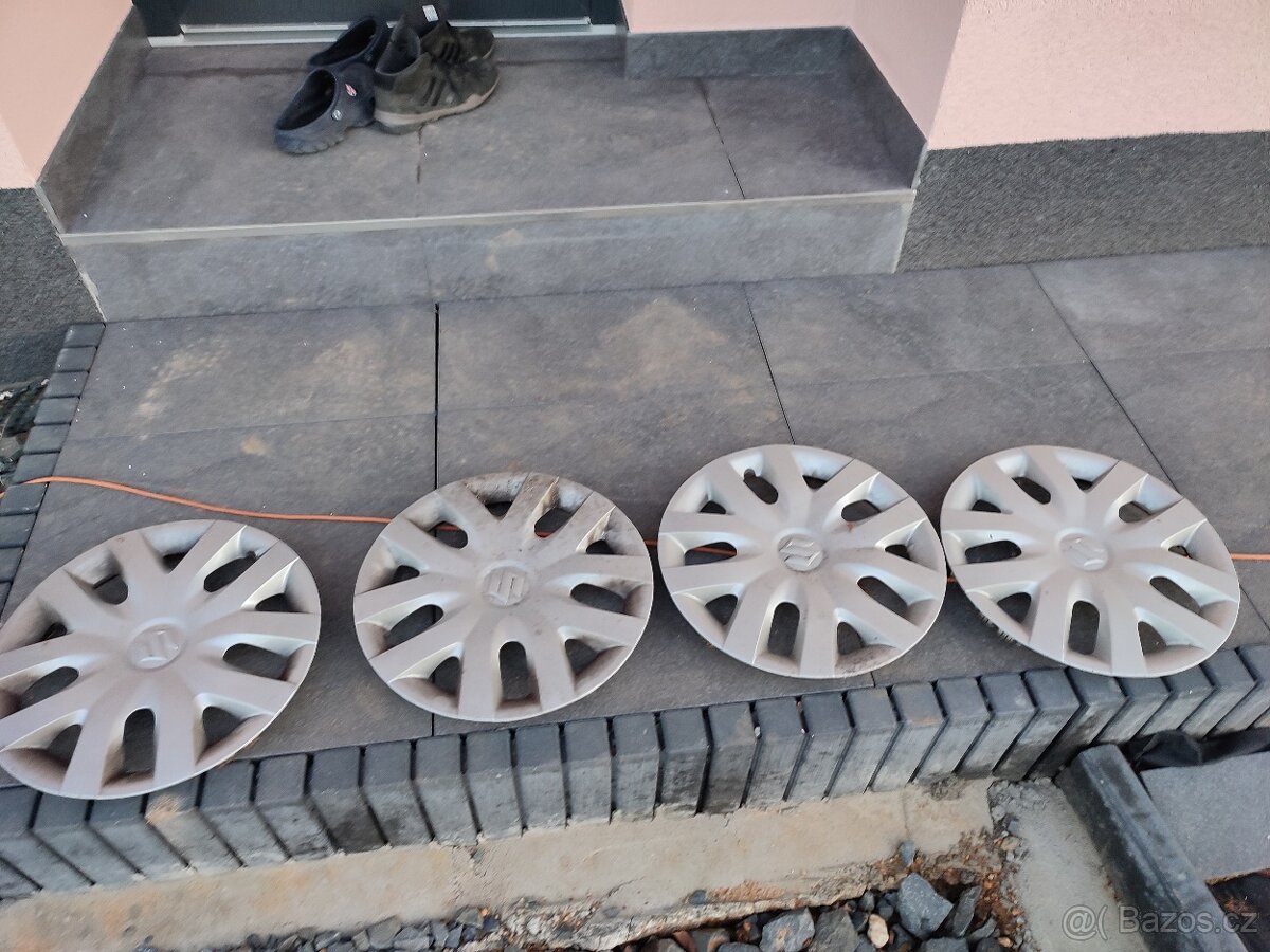 Kryty kol Suzuki Swift 15 sada - 5